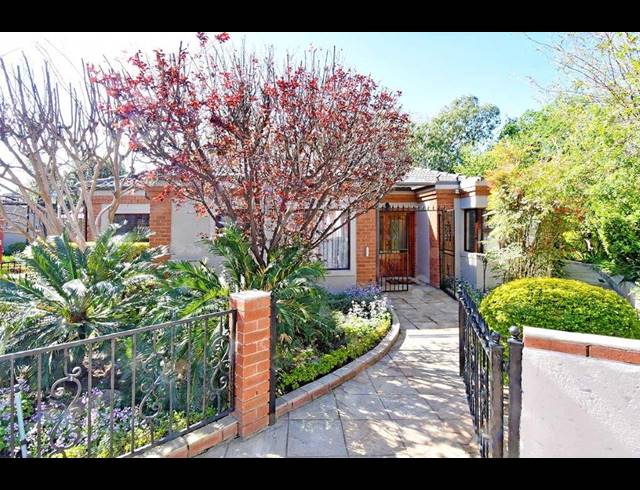 3 BEDROOM FREEHOLD FOR SALE IN CRAIGHALL